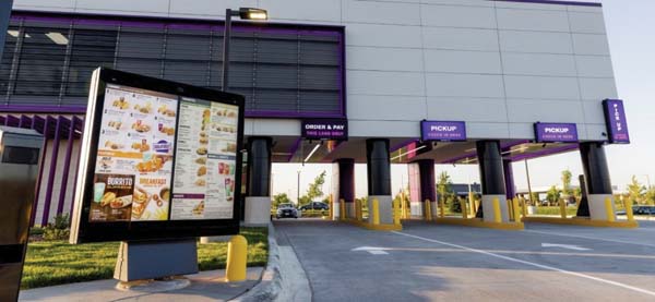 Taco Bell Opens Innovative Drive-Thru Experience