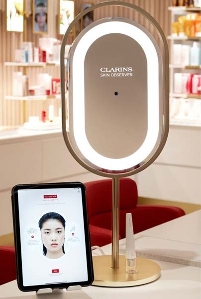 Clarins Introduces The AI Skin Observer